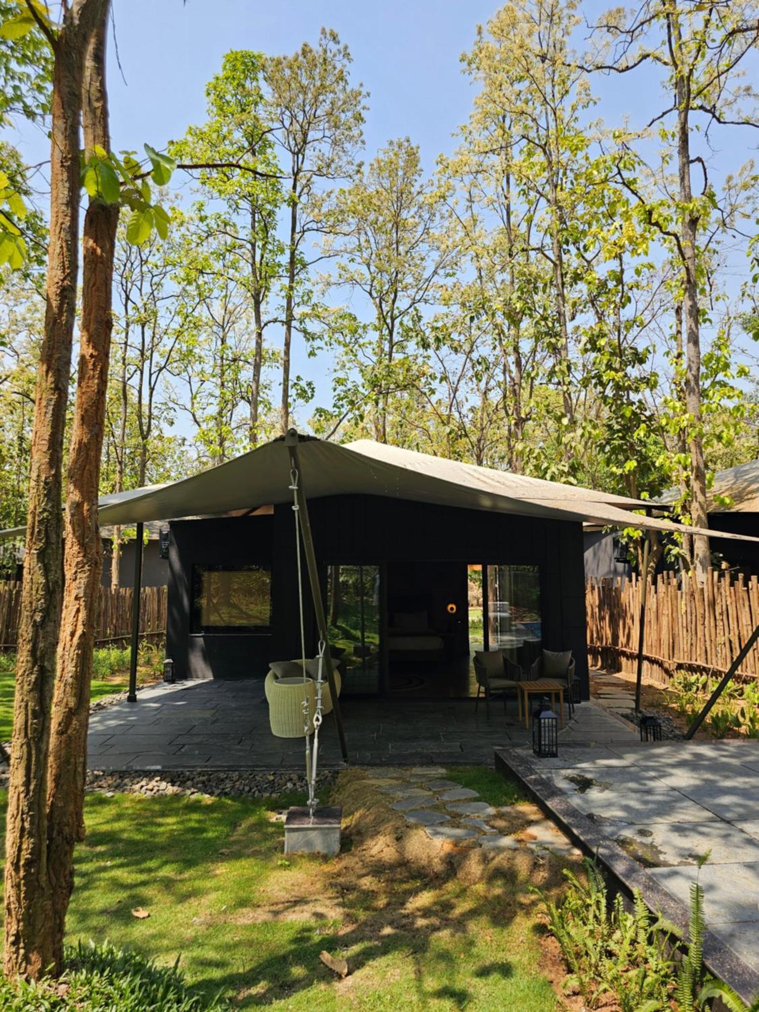Hotel Sonar Bangla Joypur Forest Esterno foto